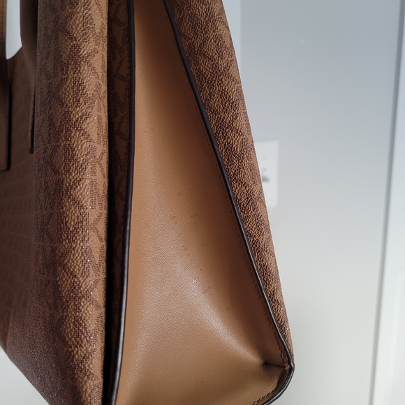 MICHAEL KORS RUTHIE Large Satchel Center Zip Tote MK Logo Pale Peanut - Picture 5 of 9